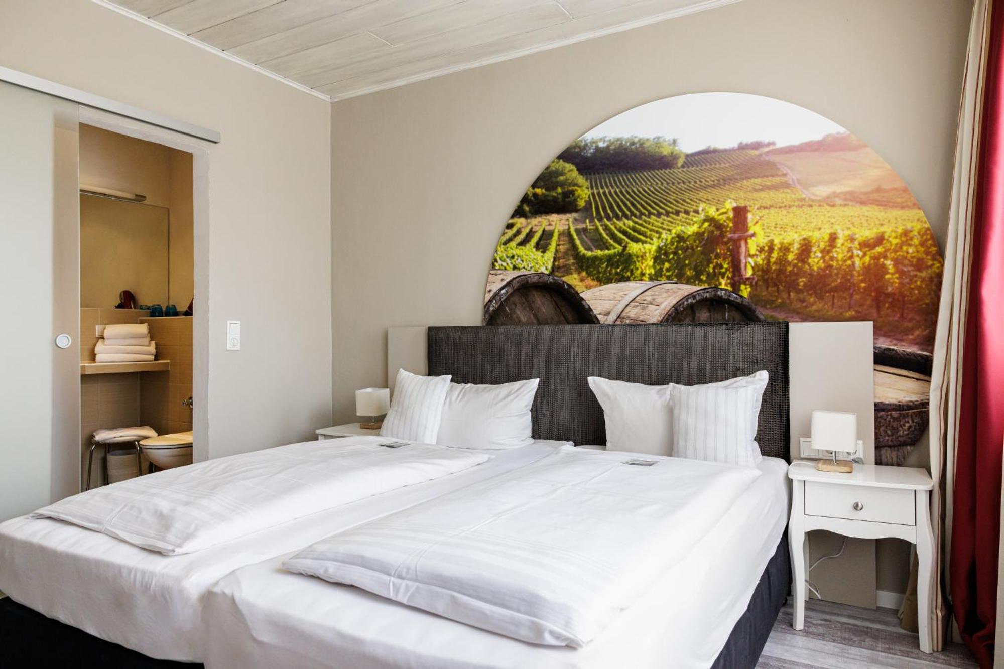 Flair Hotel Zum Storchen Bad Windsheim Exteriör bild